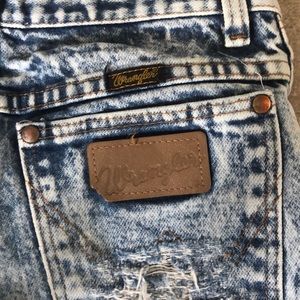 Wrangler Shorts - Blue acid wash high waisted shorts Wrangler Shorts - Blue acid wash high waisted shorts